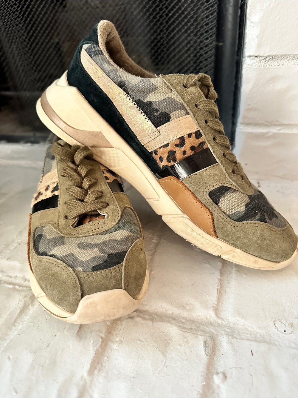 Gola Eclipse CLB217 Camo Low Top Lace-Up Sneakers Men's Green/Beige/Black size 7
